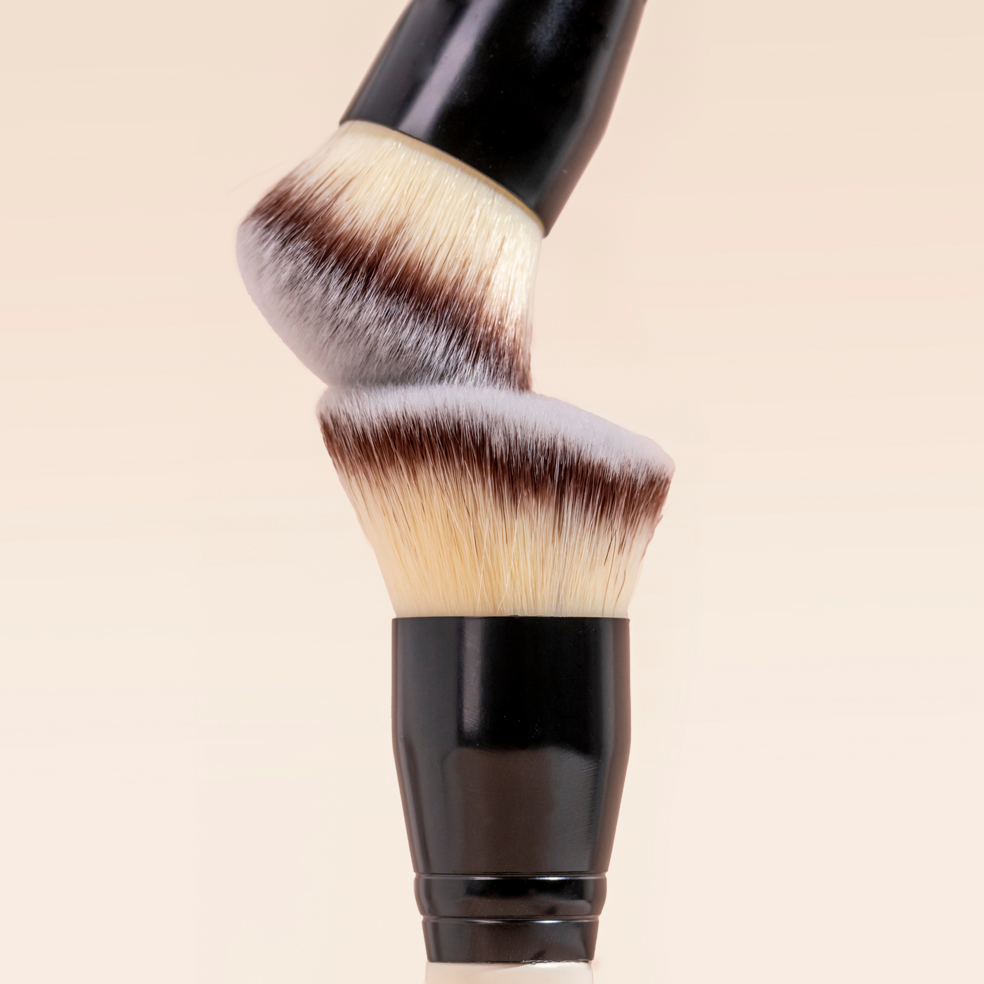 BPerfect x Annalivia - Mini Empress - Cheek & Contour Brush